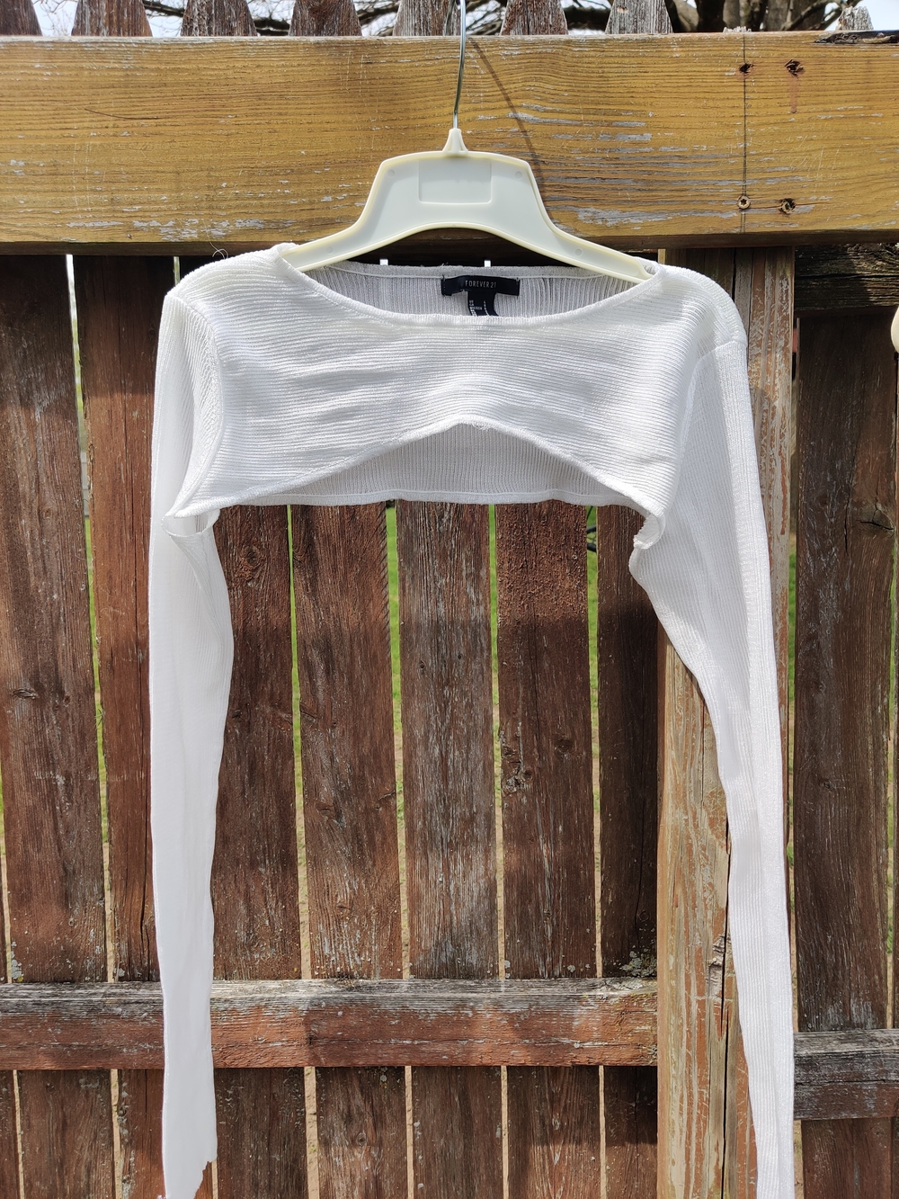 Forever 21 White Long Sleeve Ribbed Crop Top